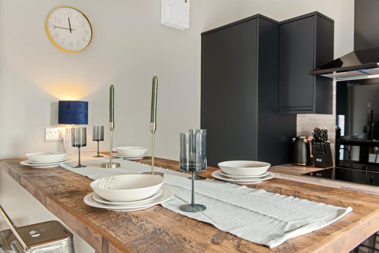 Holiday home Brand New 1-bed Flat With Free Parking Nottingham